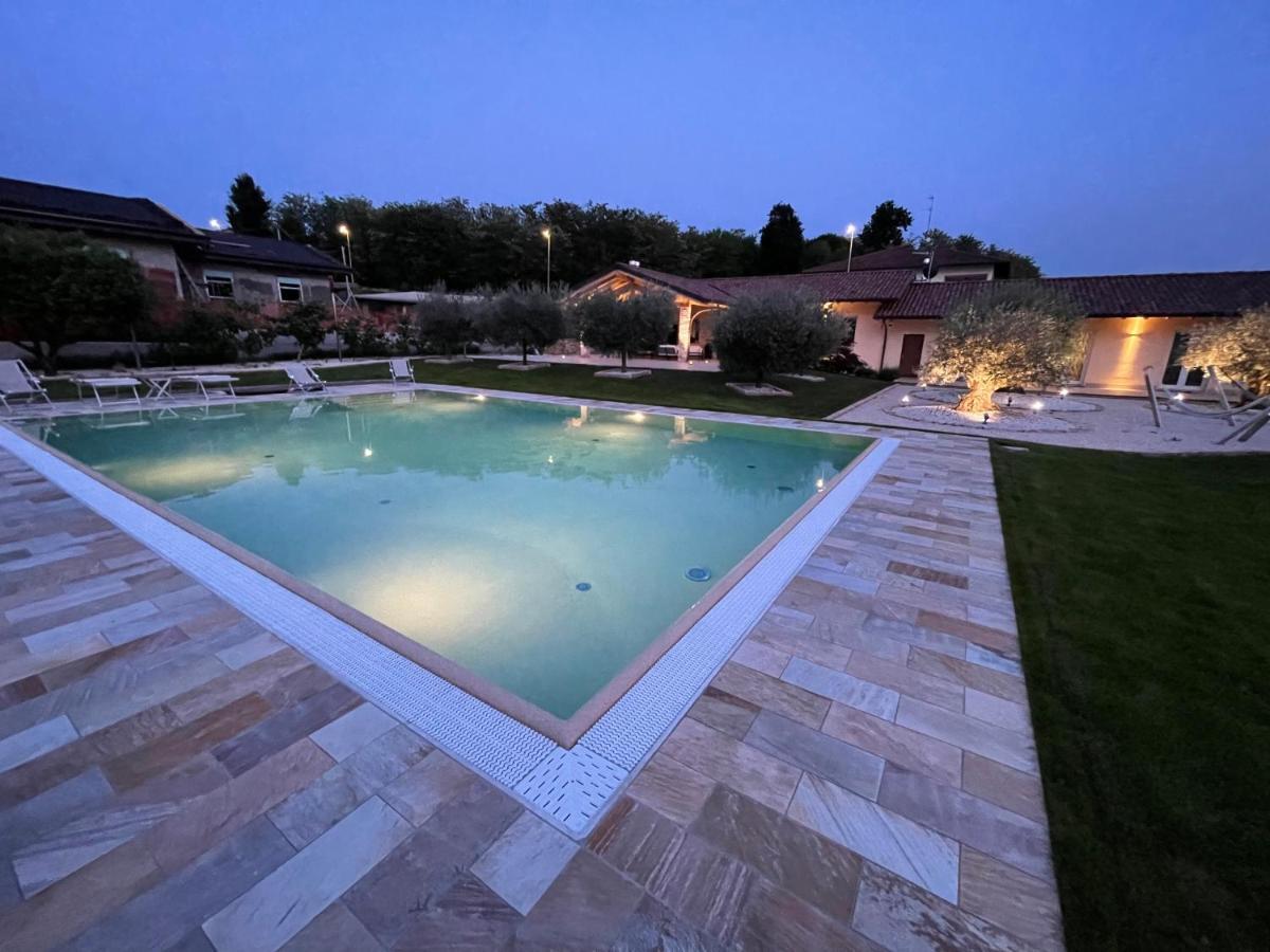 Casnate Con Bernate B&B Alciliegio المظهر الخارجي الصورة