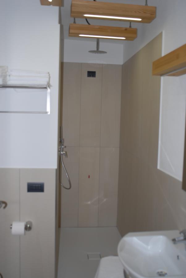 Casnate Con Bernate B&B Alciliegio المظهر الخارجي الصورة